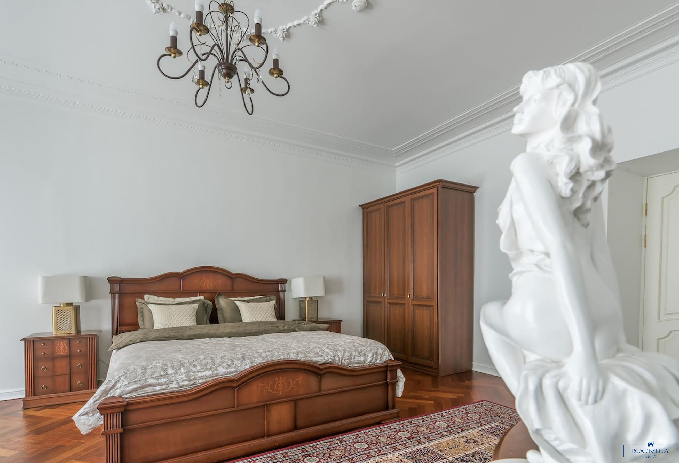 Пятикомнатная квартира на сутки Минск проспект Независимости, 14 спальня