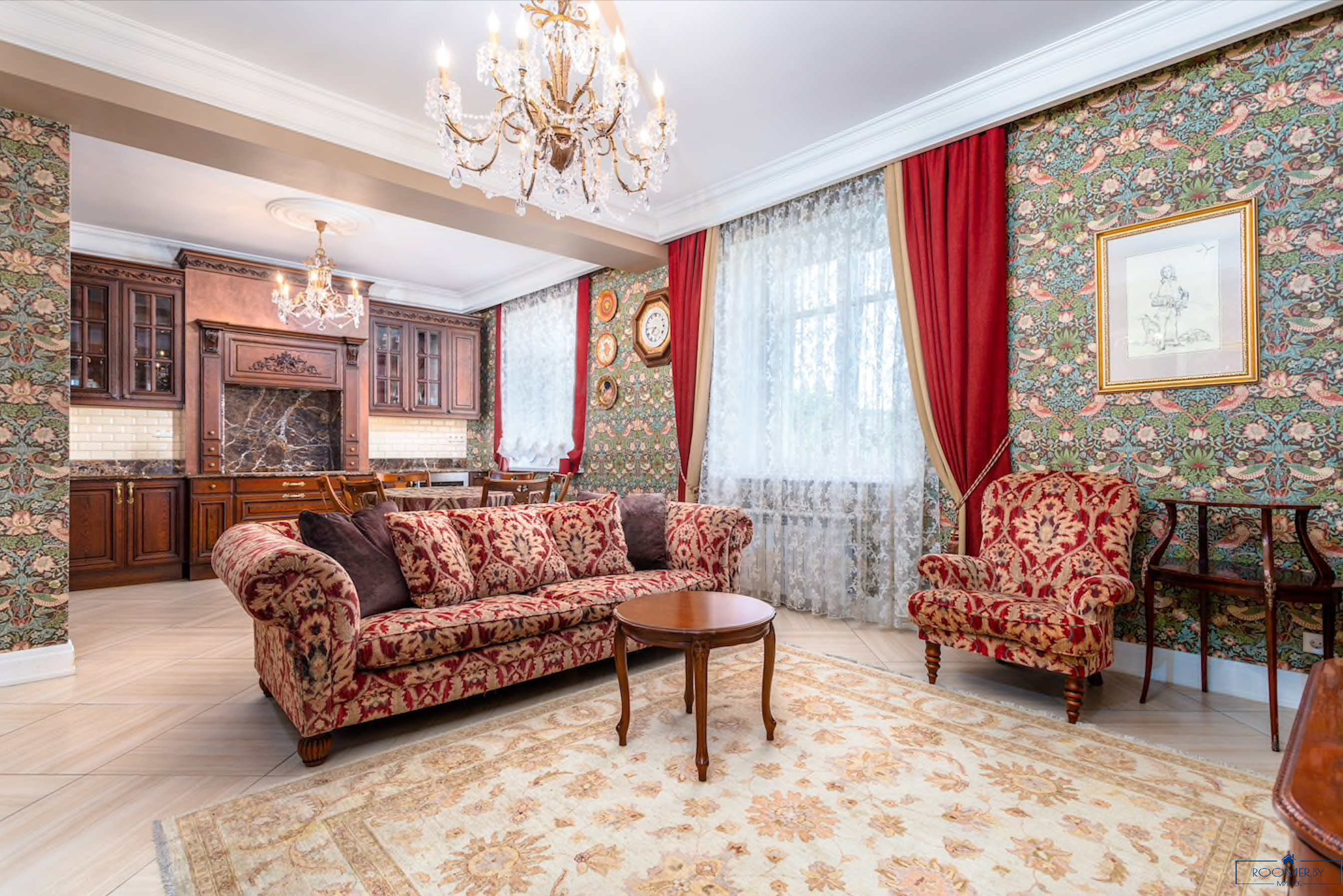 Пятикомнатная квартира на сутки Минск проспект Независимости, 23 гостиная