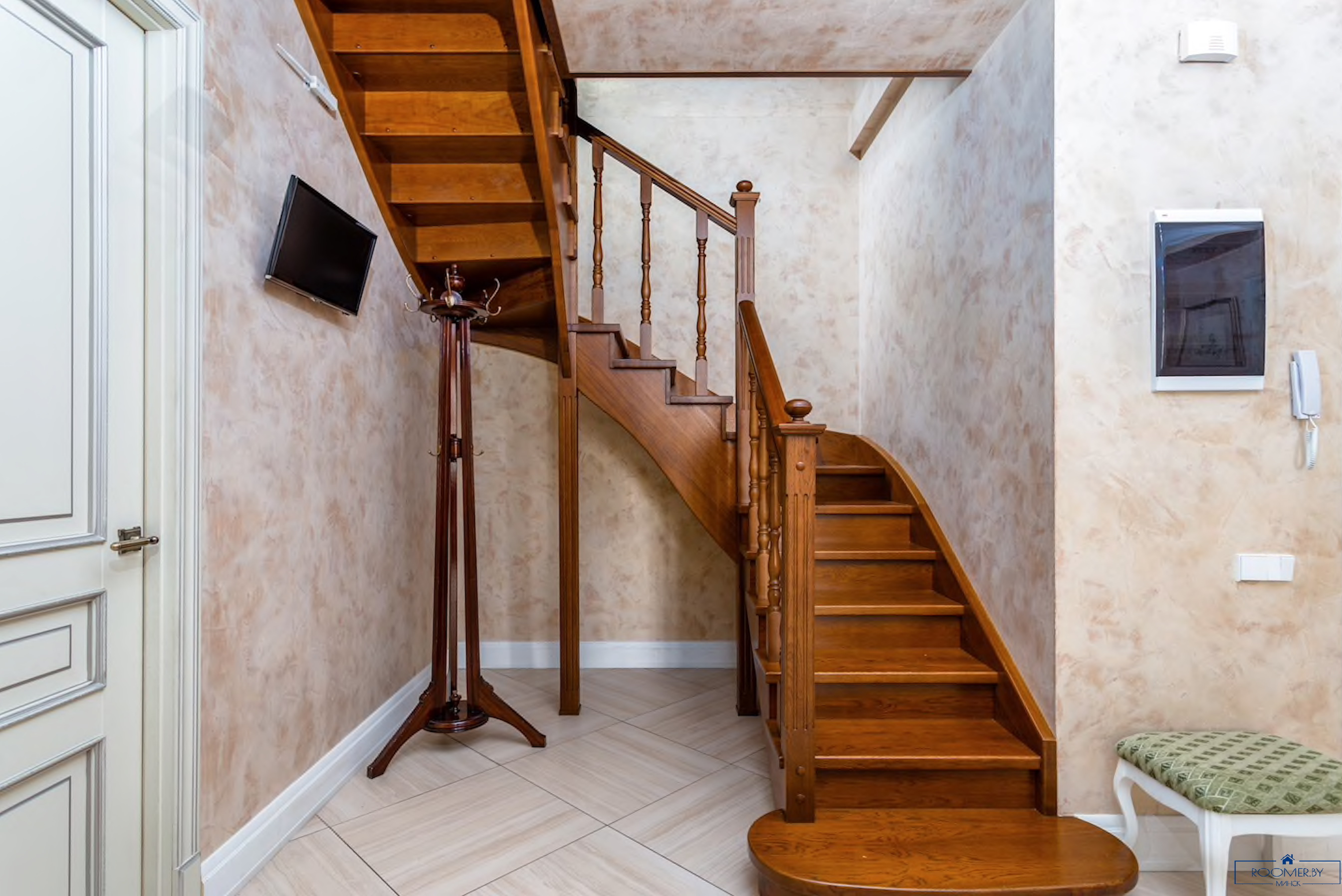 Пятикомнатная квартира на сутки Минск проспект Независимости, 23 лестница