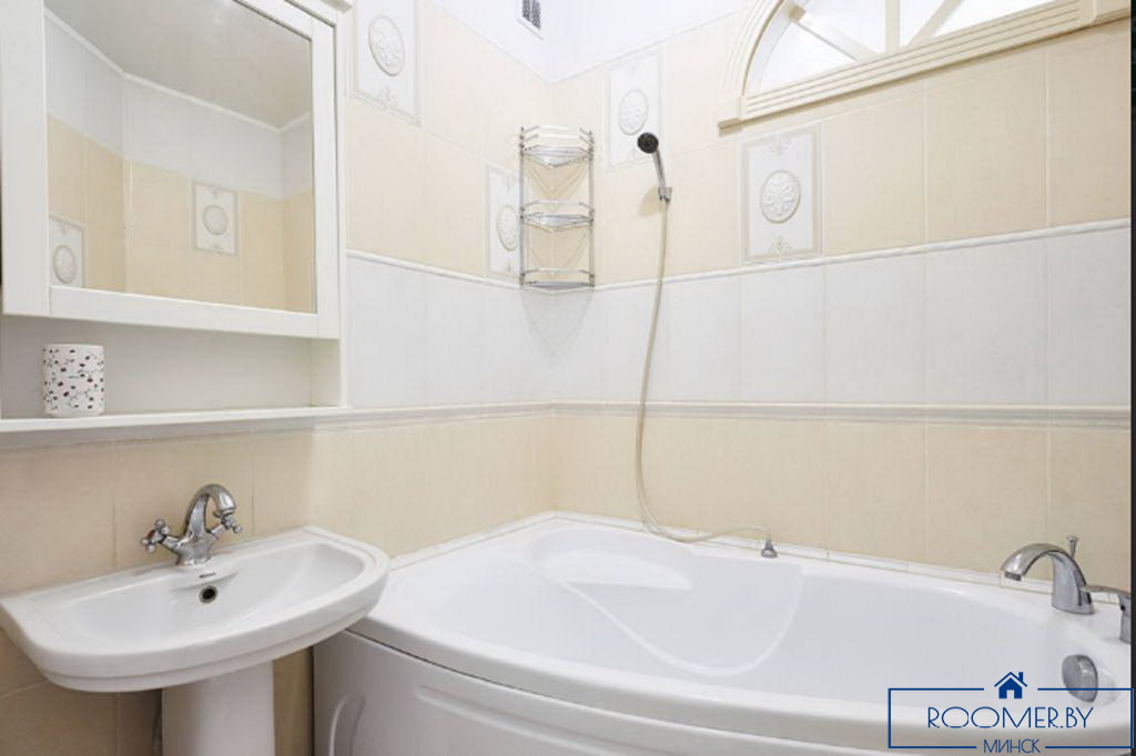 Двухкомнатная квартира в Минске на сутки Энгельса ванна