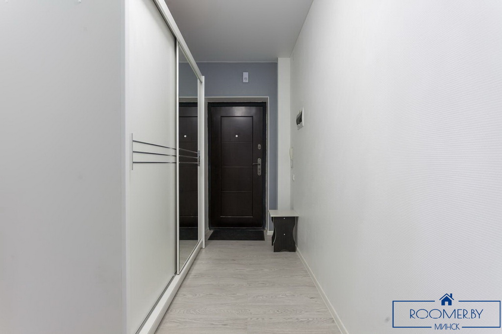 Квартира на сутки в Минске на улице Свердлова, 22 прихожая