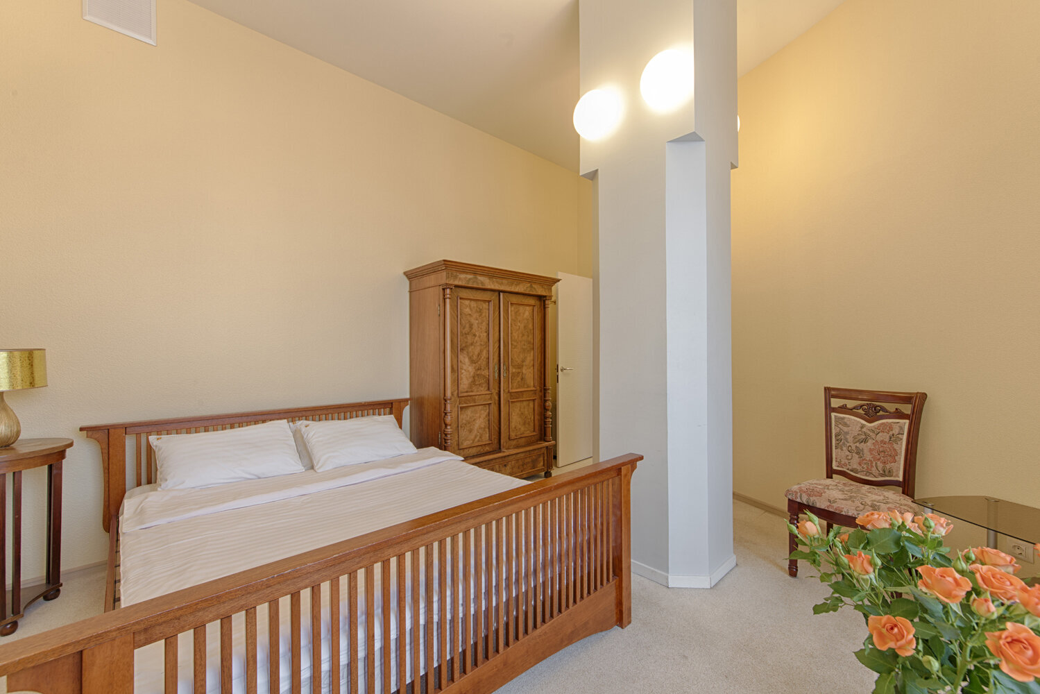 Interior of apartment for daily rent, Minsk, Independence Avenue 13