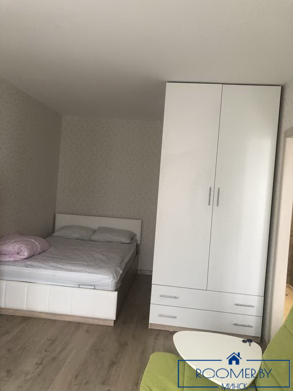 Однокомнатная квартира на сутки Дзержинского спальня