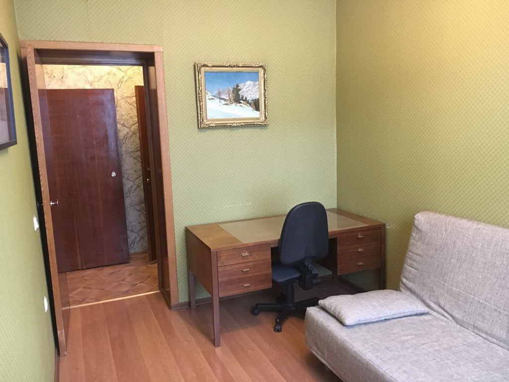 Трехкомнатная квартира посуточно в Минске на Короля, 18 спальня