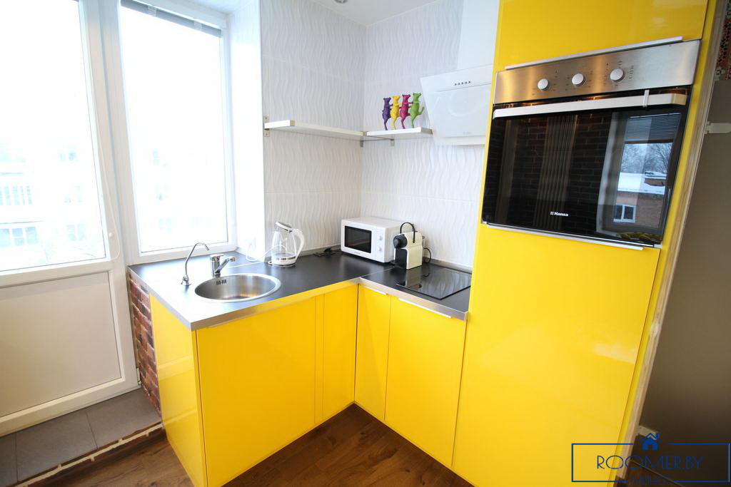 Двухкомнатная квартира на сутки Дзержинского кухня