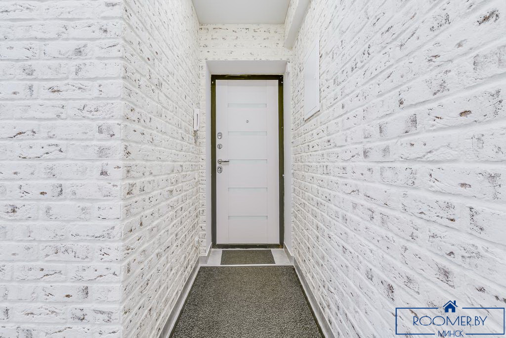 Двухкомнатная квартира на сутки Дзержинского прихожая