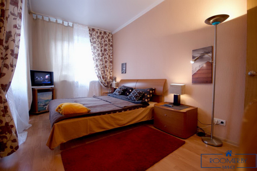 Квартира на сутки в Минске возле метро Площадь Ленина спальня