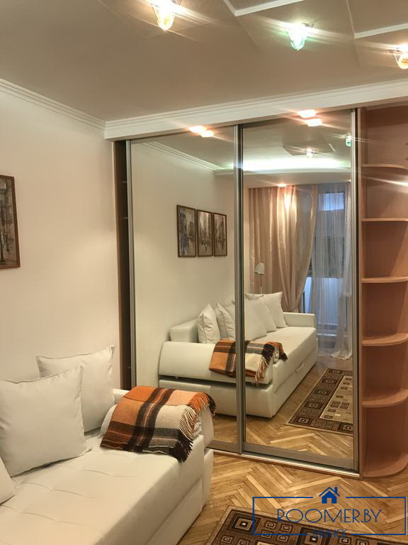 Квартира на сутки в Минске на улице Воронянского, 3 гостиная