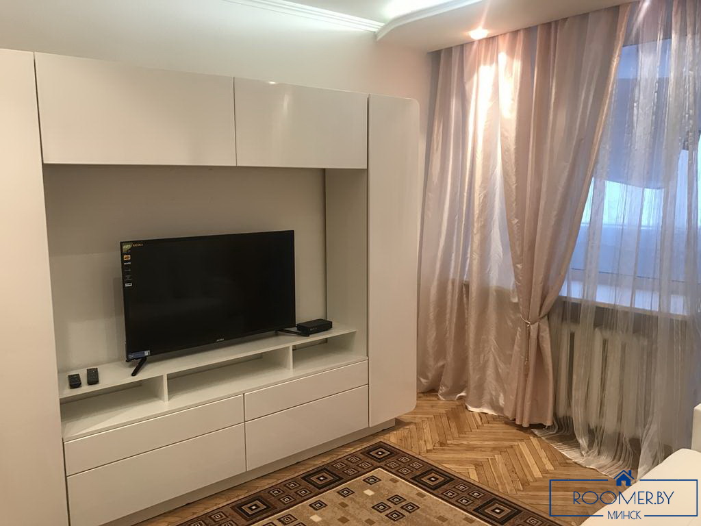 Квартира на сутки в Минске на улице Воронянского, 3 гостиная