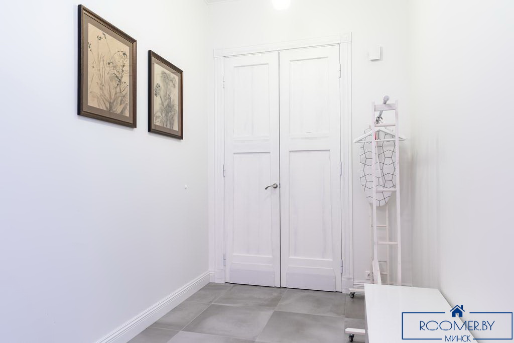 Квартира на сутки в Минске возле метро Площадь Ленина коридор