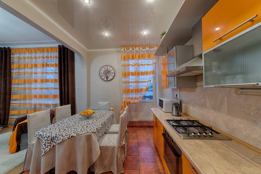 4 bedroom apartment in the center Nezavisimosti av. 14