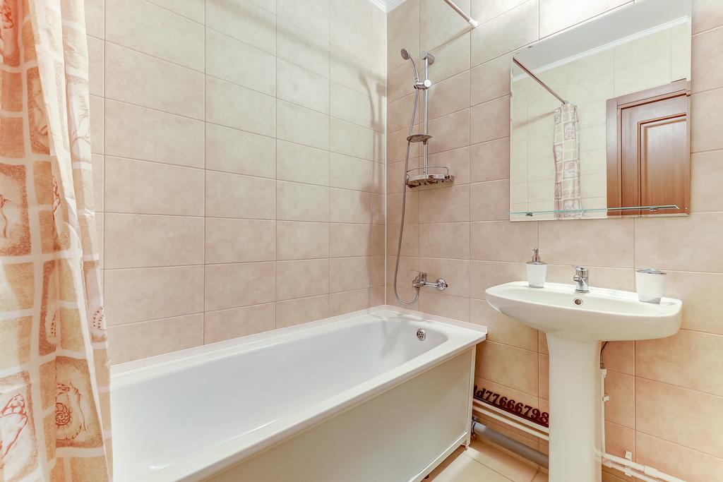 Однокомнатная квартира на сутки в Минске Воронянского, 7 ванная