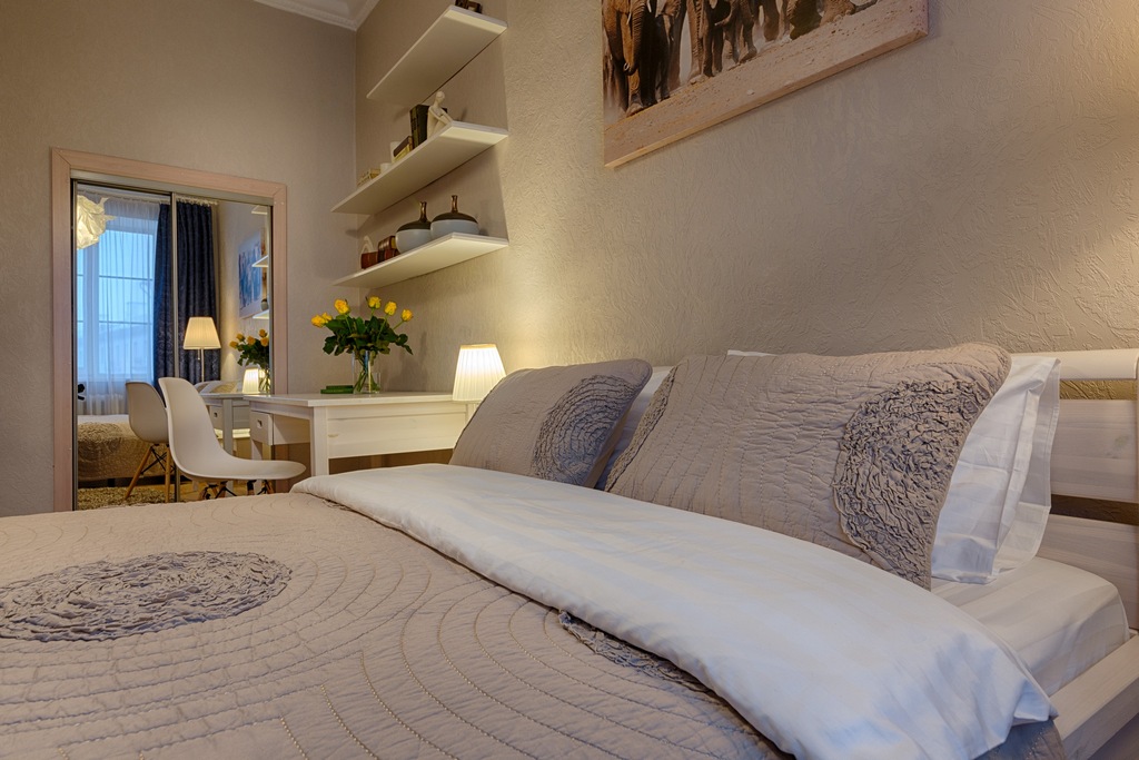 4 bedroom apartment in the center Nezavisimosti av. 14