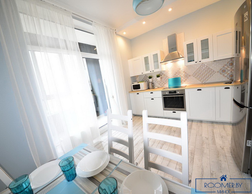 Квартира на сутки в Минске возле метро Площадь Ленина кухня