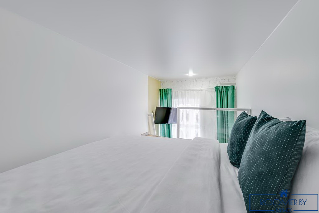 Квартира на сутки в Минске возле метро Институт Культуры кровать