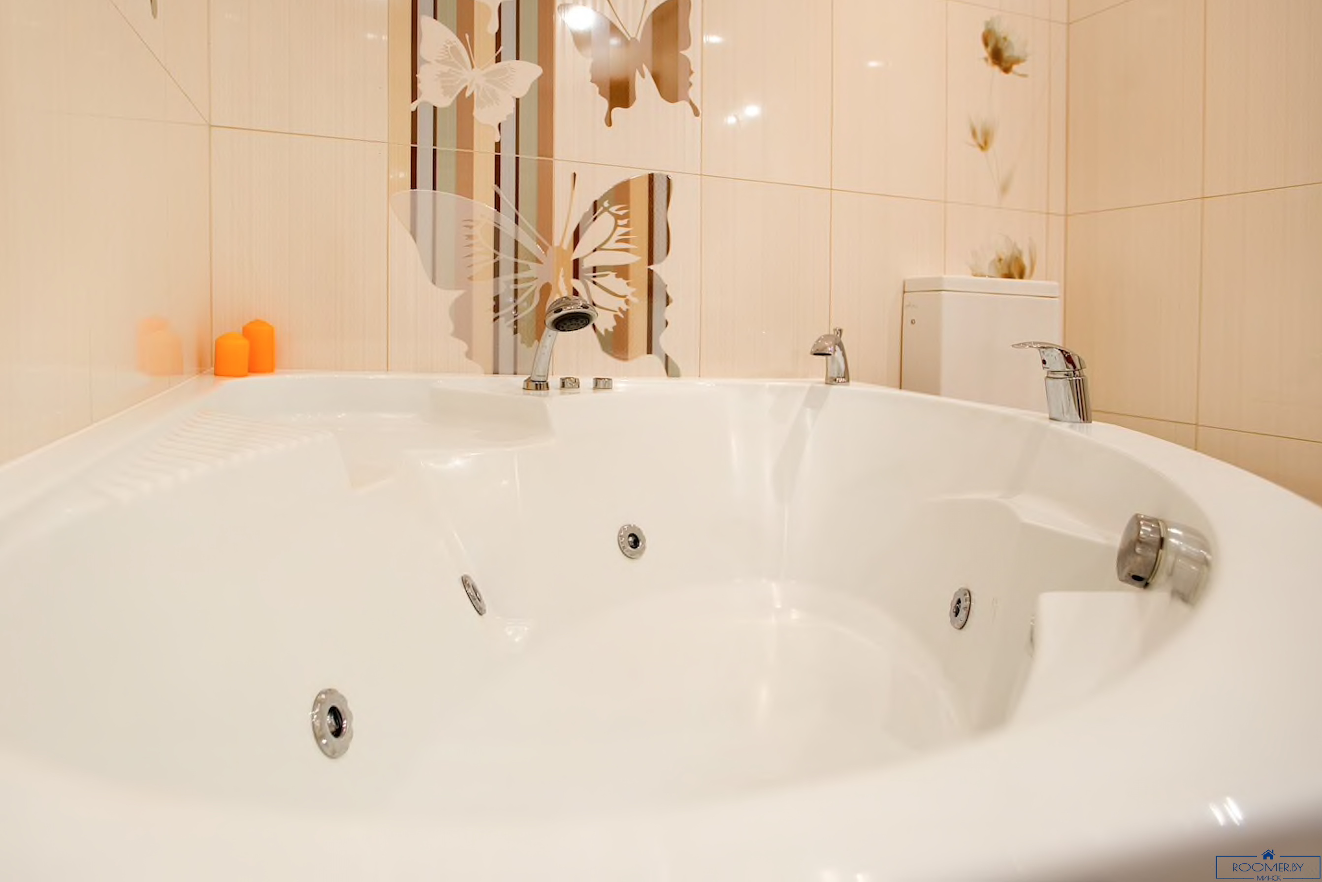 Четырехкомнатная квартира на сутки Минск Броневой переулок, 10 ванна