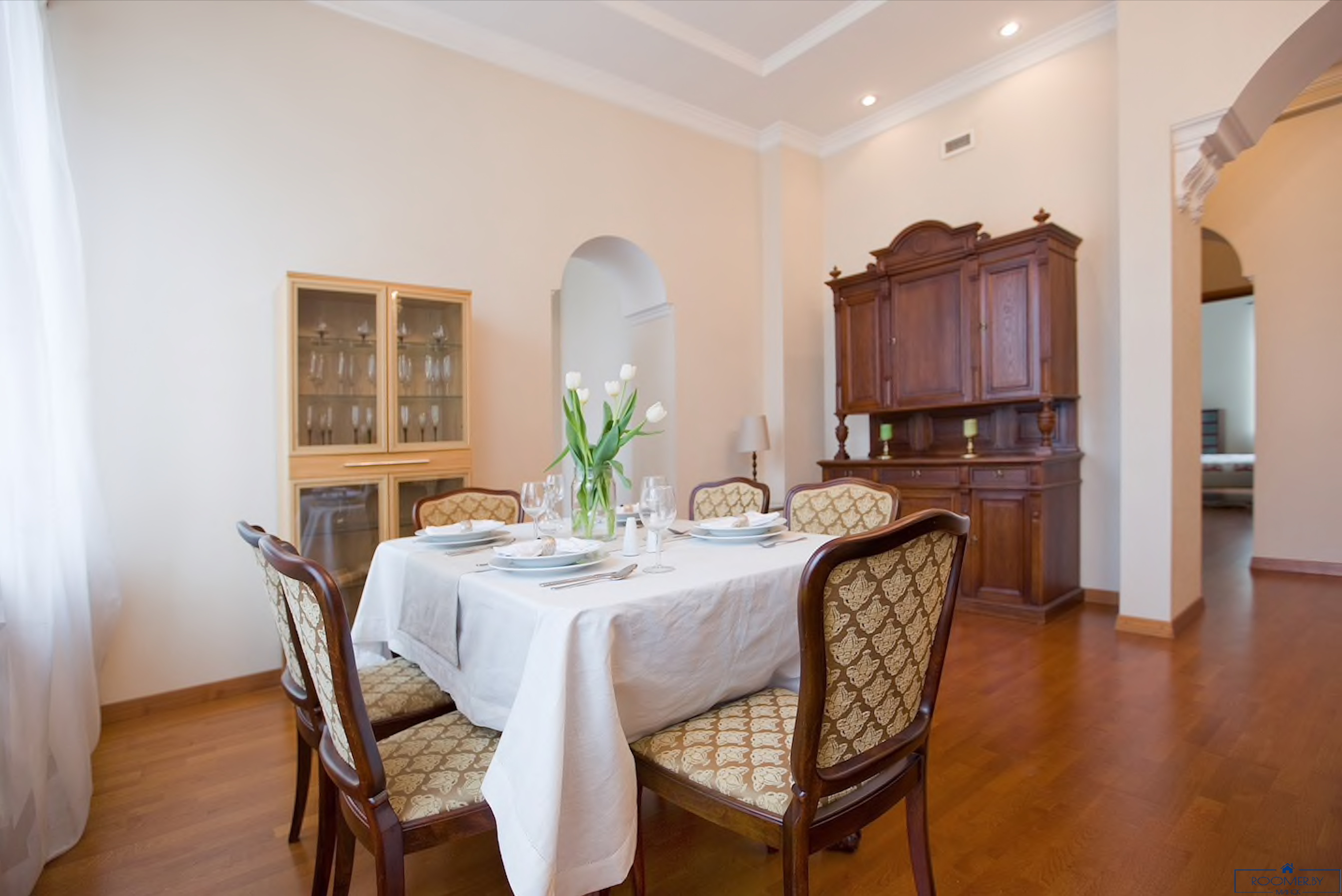 Четырехкомнатная квартира на сутки Минск Броневой переулок, 10 гостиная