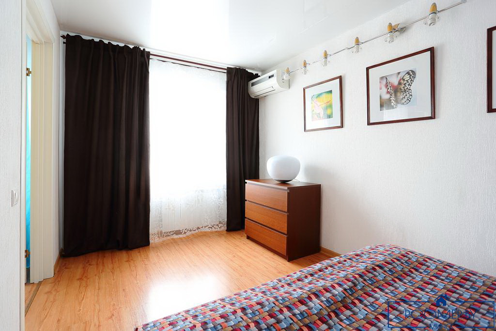 Двухкомнатная квартира на сутки Минск Румянцева спальня