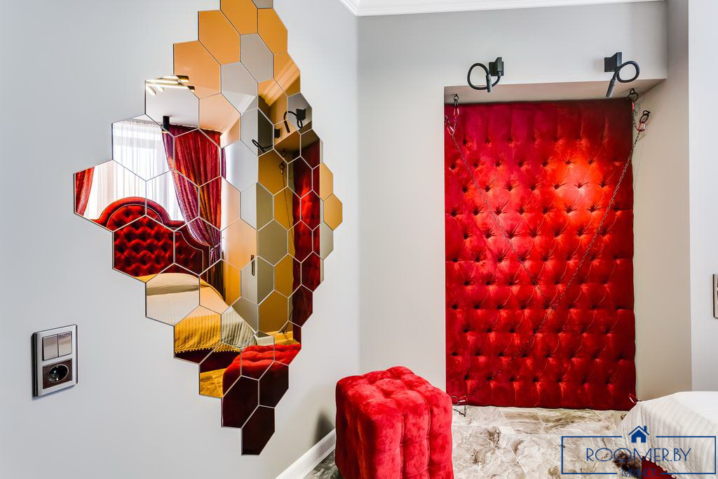 Двухкомнатная квартира на сутки Минске Захарова прихожая