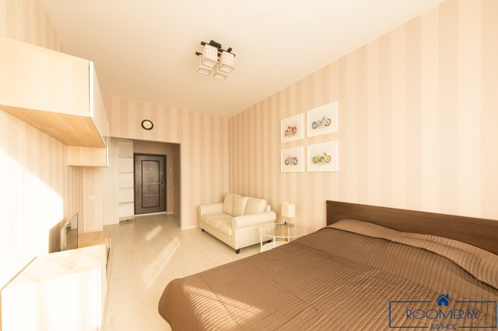 Однокомнатная квартира в Минске на сутки Захарова спальня