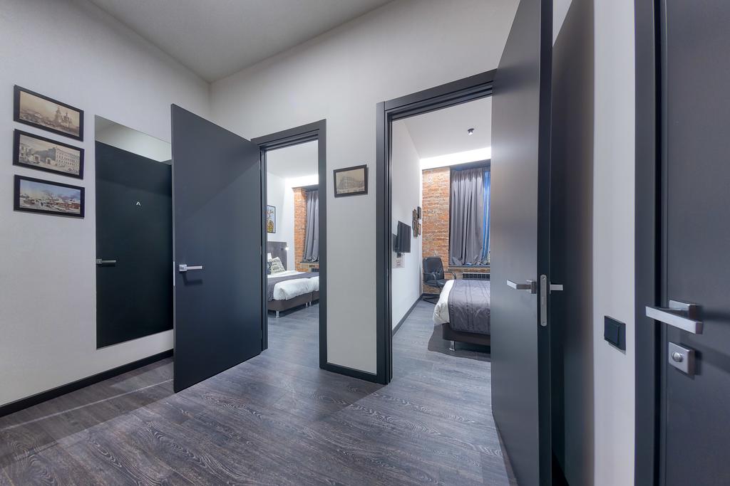 Квартира на сутки в Минске на Захарова, 40 коридор