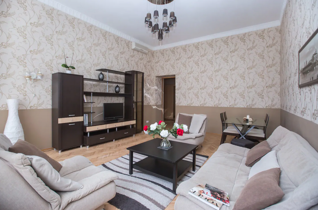 Двухкомнатная квартира на сутки Минск переулок Броневой гостиная