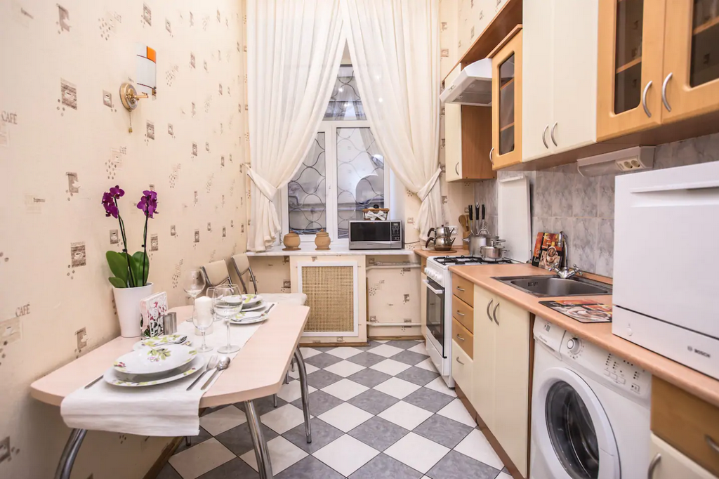 Двухкомнатная квартира на сутки Минск переулок Броневой кухня