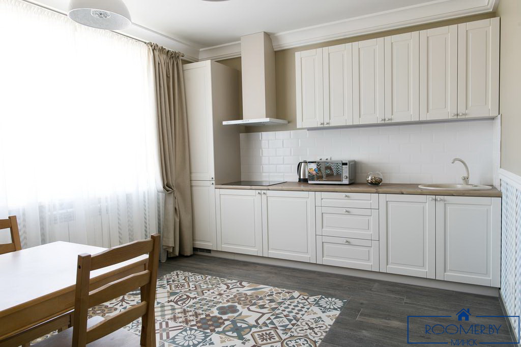 Двухкомнатная квартира посуточно Минск Броневой кухня