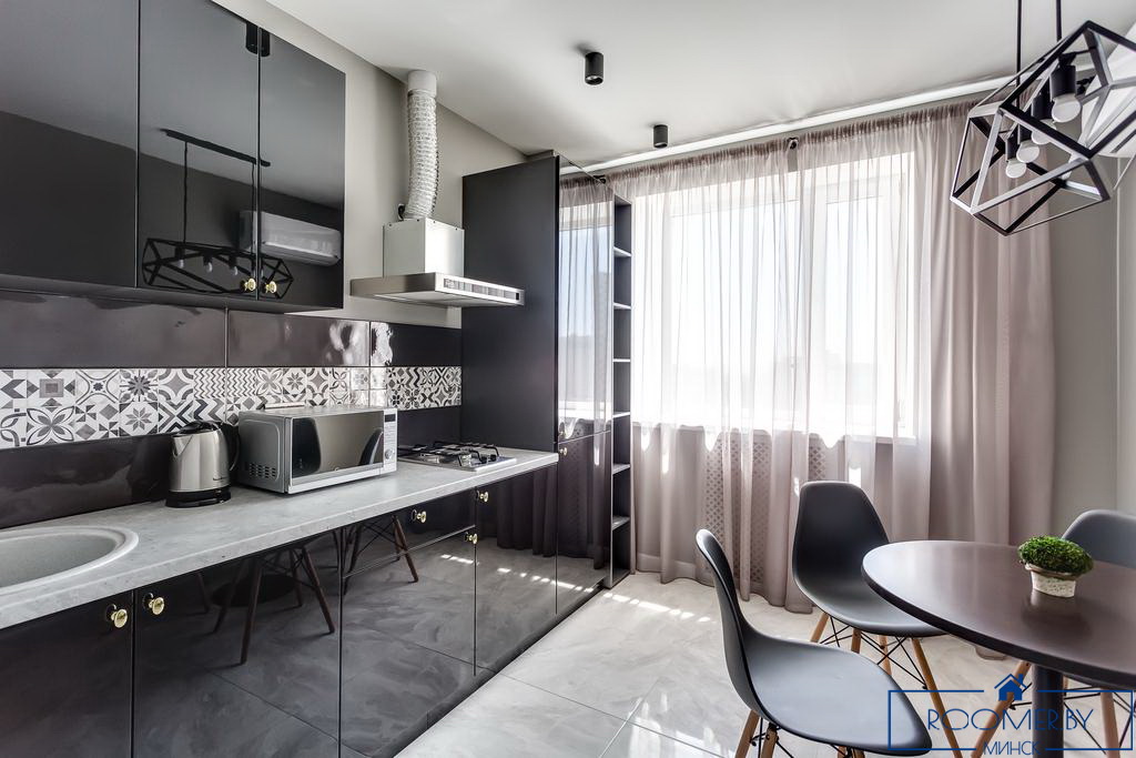 Двухкомнатная квартира на сутки Минске Захарова кухня