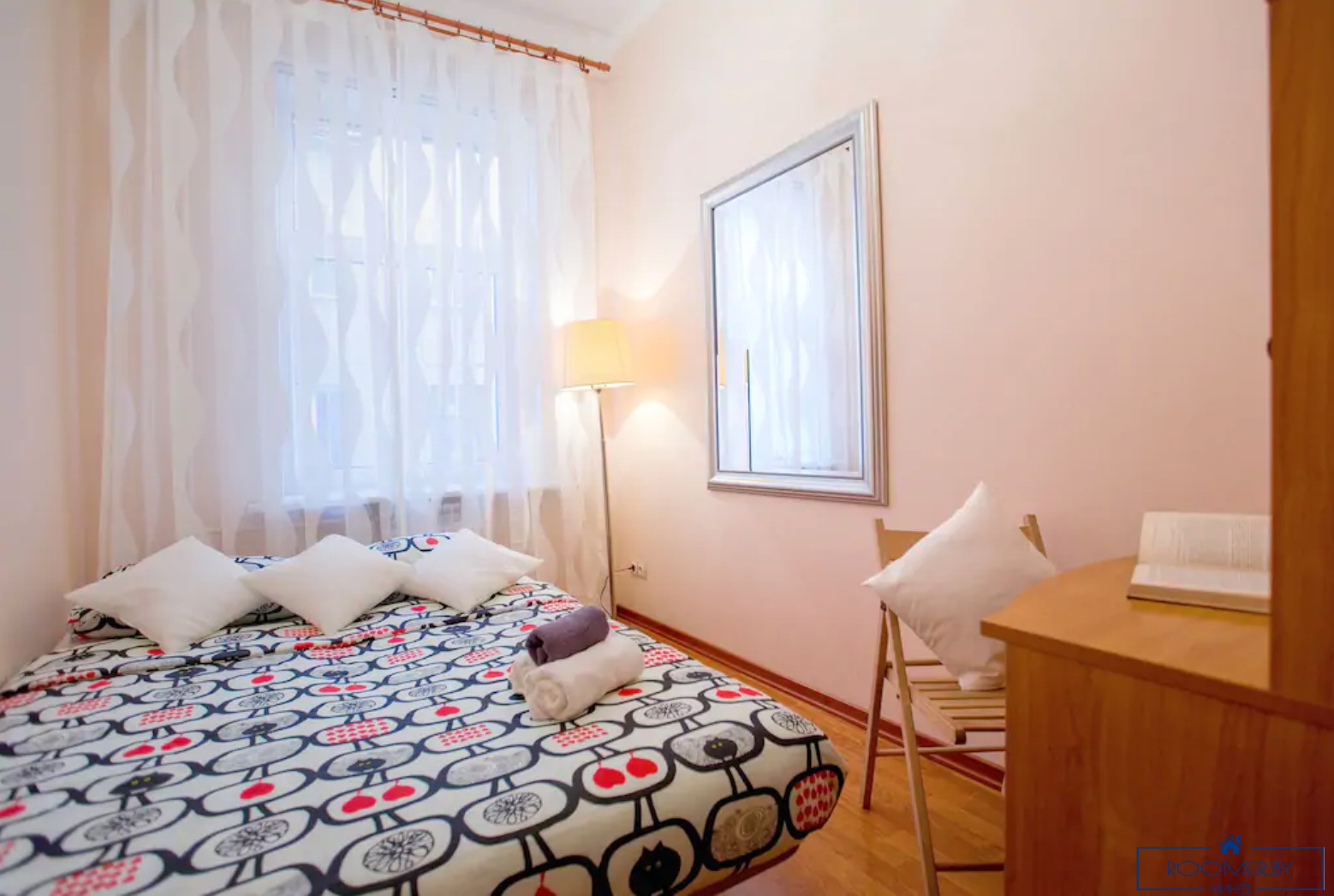 Пятикомнатная квартира на сутки Минск Румянцева спальня