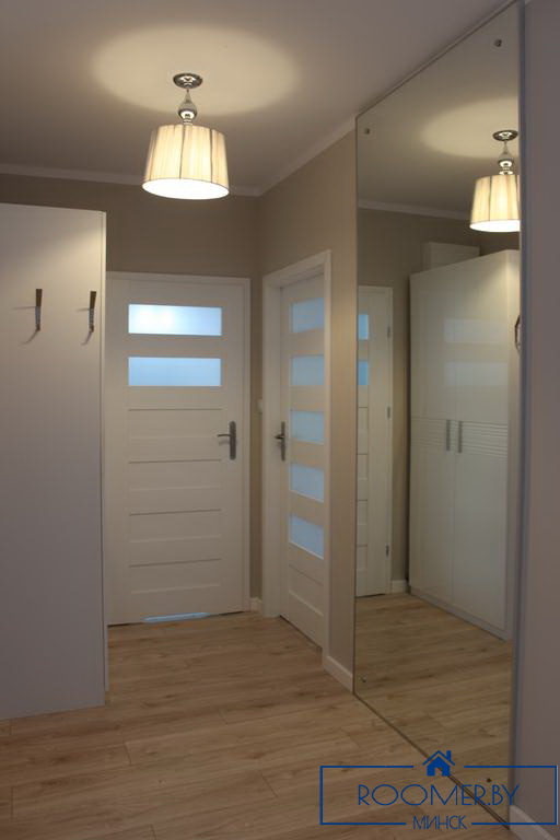 Квартира на сутки в Минске на проспекте Независимости, 87 коридор