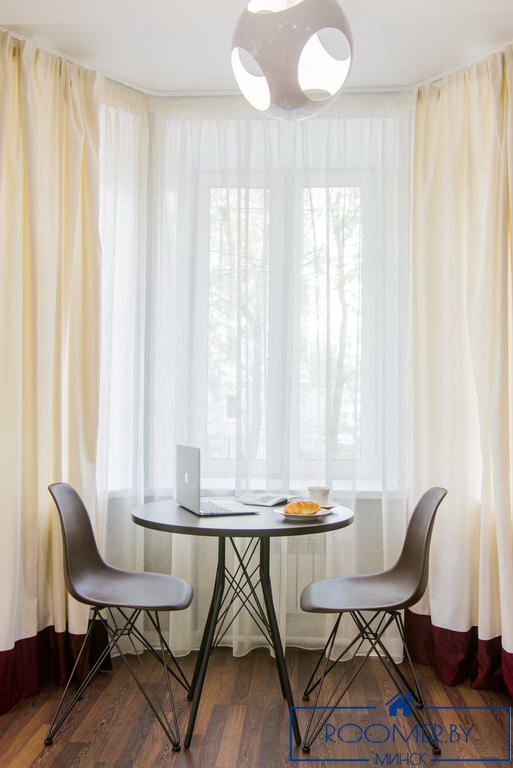 Двухкомнатная квартира на сутки в Минске на проспекте Независимости кухня