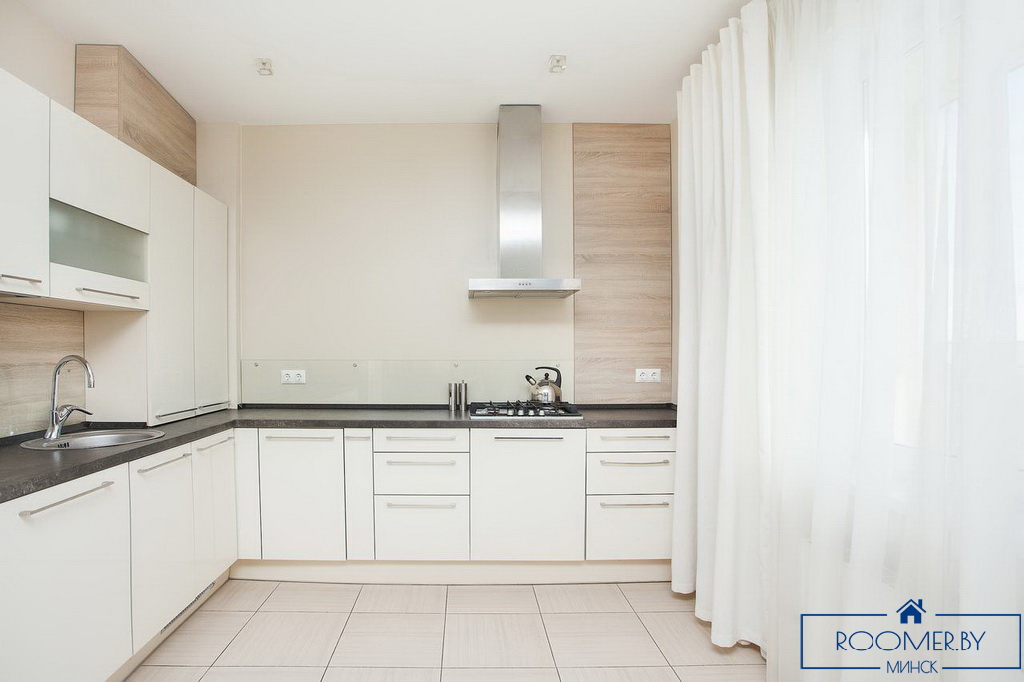 Квартира на сутки в Минске на улице Мстислава, 20 кухня