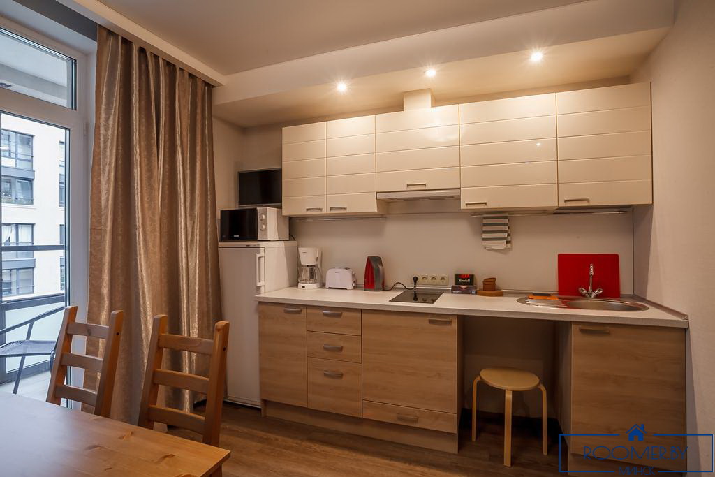 Квартира на сутки в Минске возле метро Академия Наук кухня