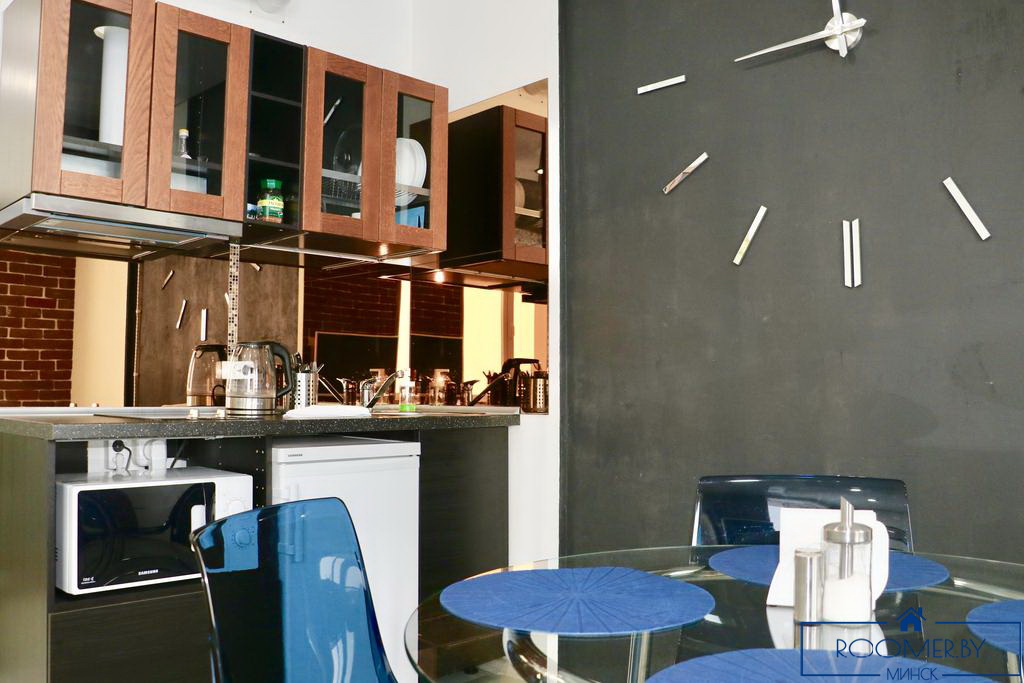 Однокомнатная квартира в Минске на проспекте Независимости кухня