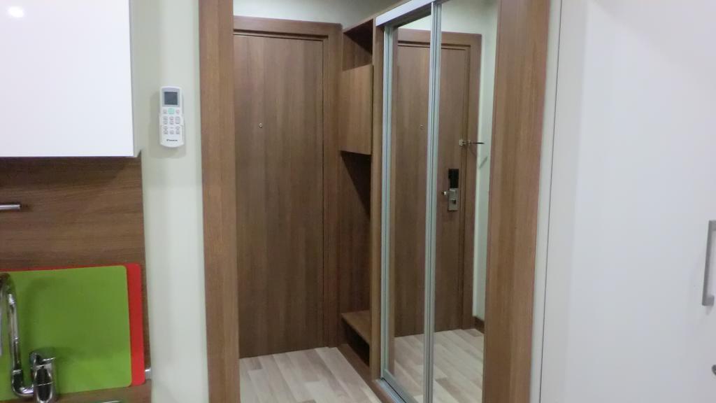 Квартира на сутки в Минске на Мстиславца, 20 прихожая