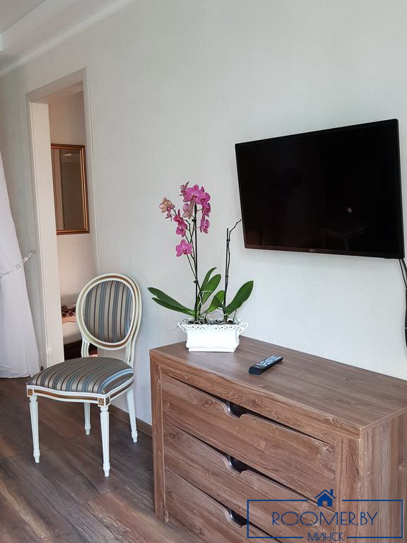 Однокомнатная квартира на сутки Кедышко спальня