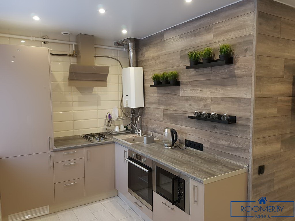 Трехкомнатная квартира на сутки Мстиславца кухня