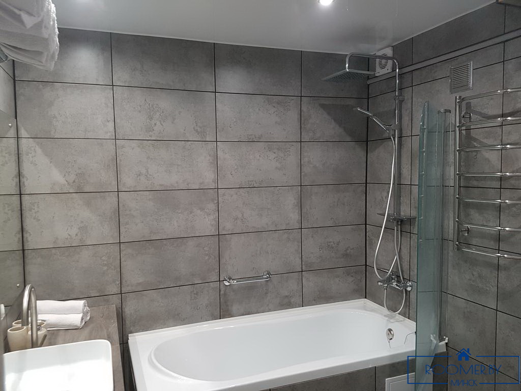 Трехкомнатная квартира на сутки Мстиславца ванна