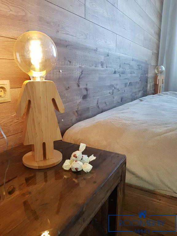 Трехкомнатная квартира на сутки Мстиславца спальня