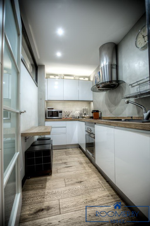 Квартира на сутки в Минске на бульваре Мулявина, 5 кухня