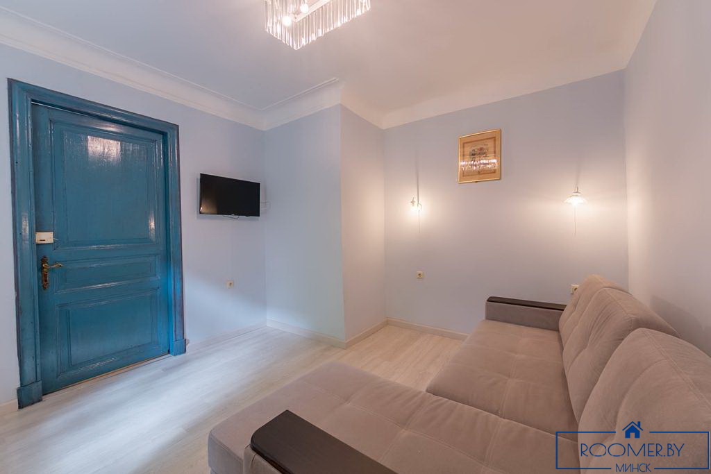 Квартира на сутки в Минске возле метро Площадь Якуба Коласа спальня