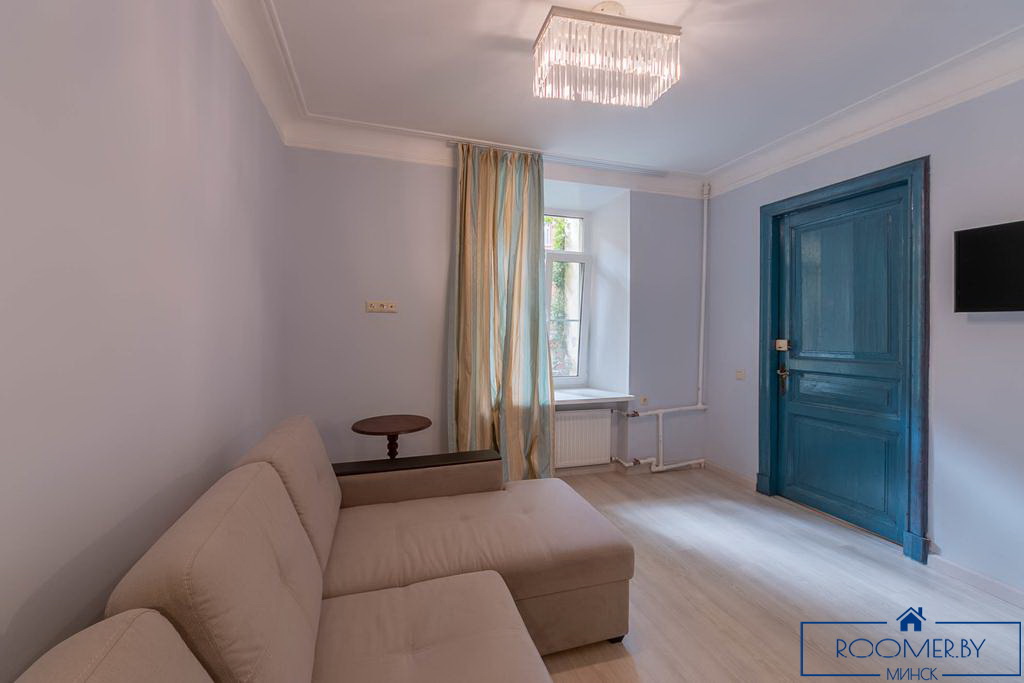 Квартира на сутки в Минске возле метро Площадь Якуба Коласа спальня