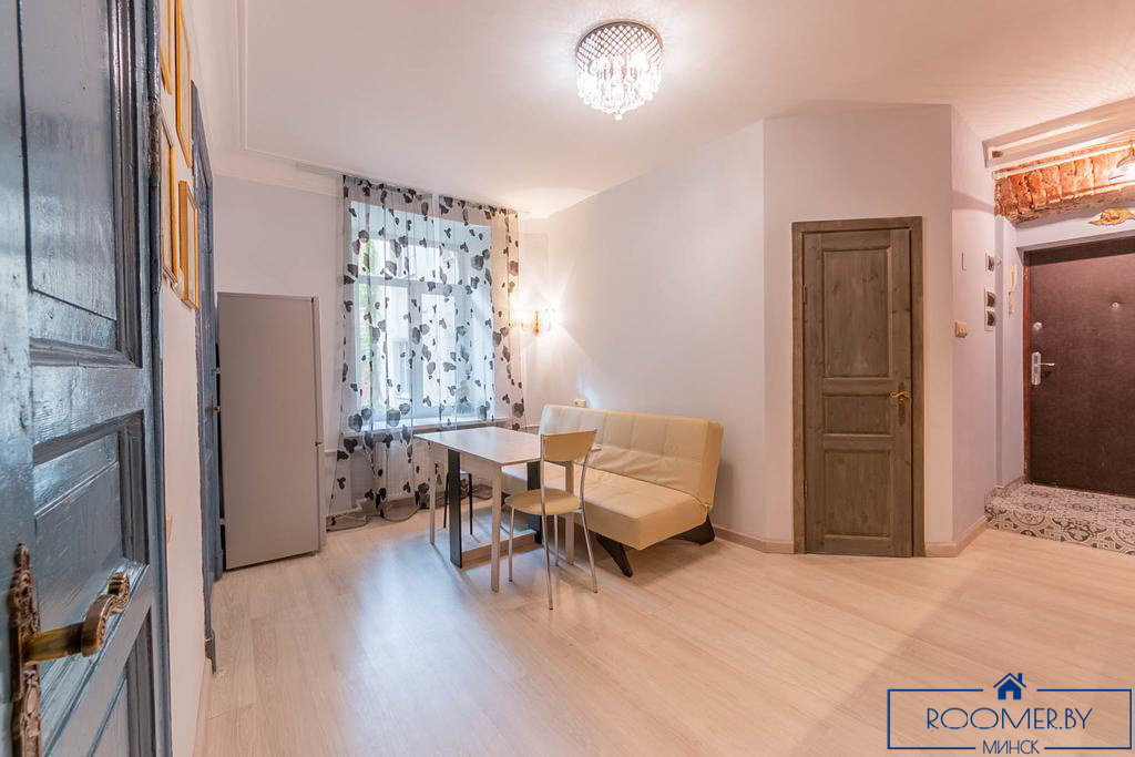 Квартира на сутки в Минске возле метро Площадь Якуба Коласа кухня