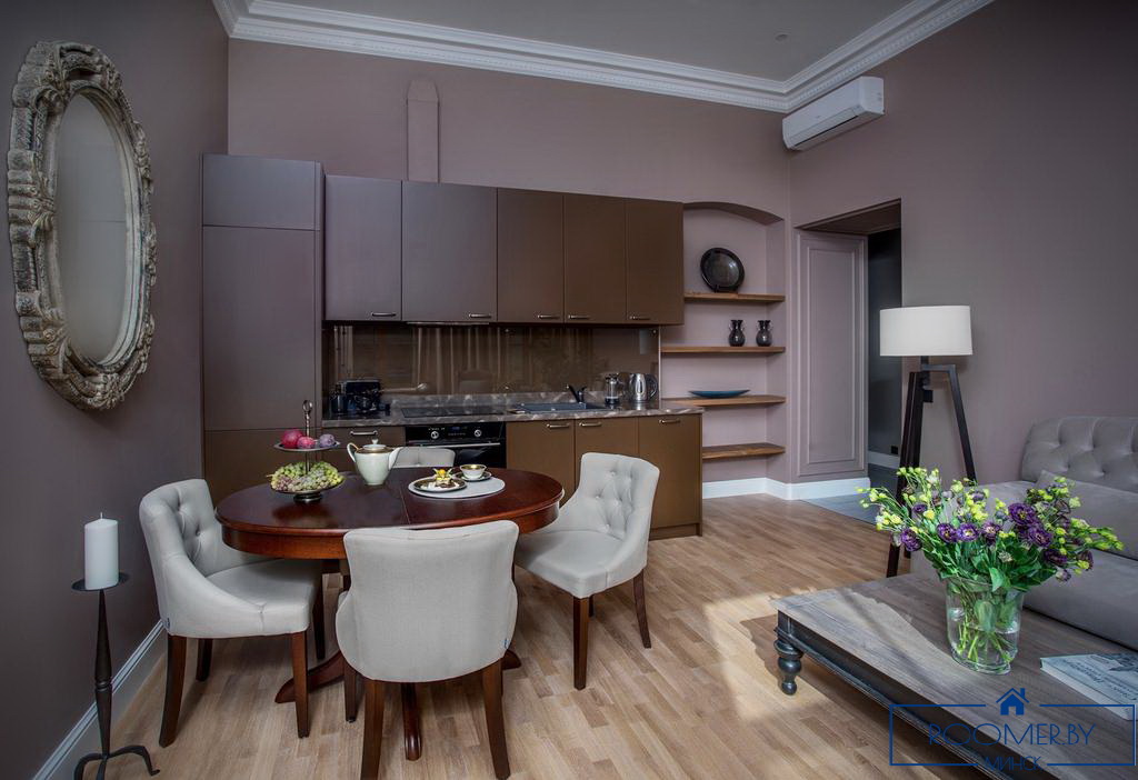 Квартира на сутки в Минске возле метро Площадь Якуба Коласа гостиная