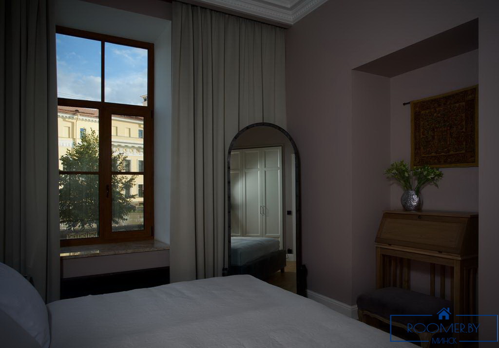 Квартира на сутки в Минске возле метро Площадь Якуба Коласа спальня