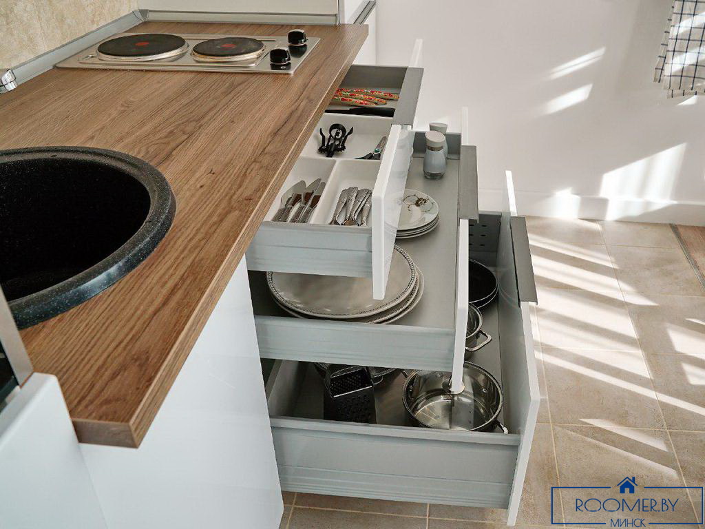 Квартира на сутки в Минске возле метро Площадь Якубы Коласа кухня