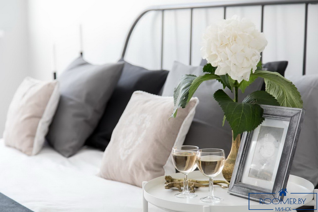 Квартира на сутки в Минске возле метро Площадь Якуба Коласа спальня