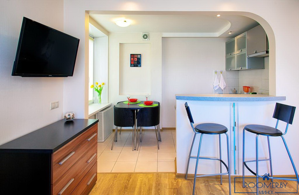 Квартира на сутки в Минске на проспекте Независимости, 46 кухня