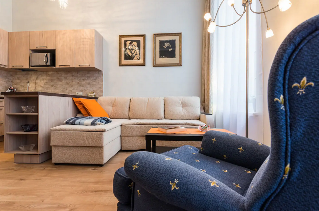 Двухкомнатная квартира на сутки в Минске Мулявина, 3 гостиная